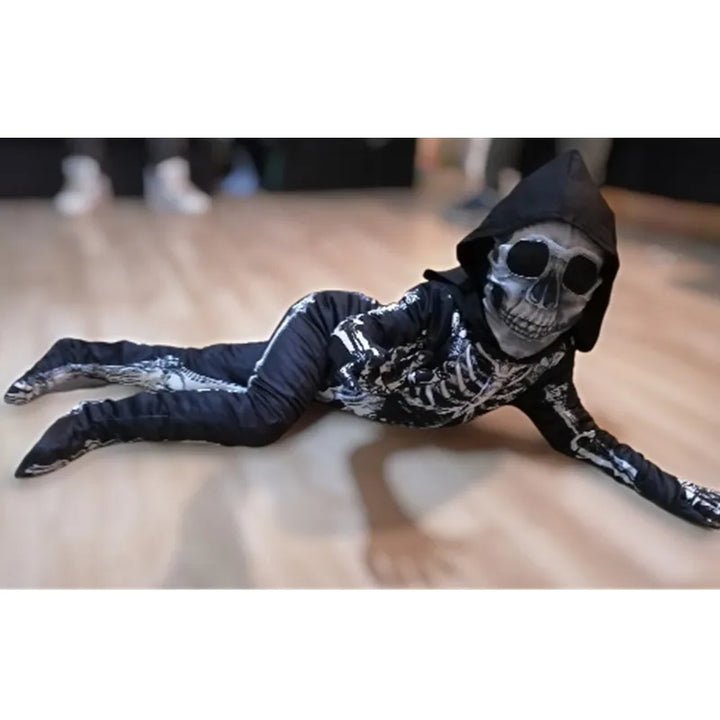 Creepy & Cool!
A spooky skull print with hood makes this the perfect pick for Halloween fun. Lightweight, comfy, and scary in all the right ways.
💀 Includes: Hooded skull outfit
🎃 Occasions: Halloween, school events, cosplay
👻Skull,horror, game cosplay