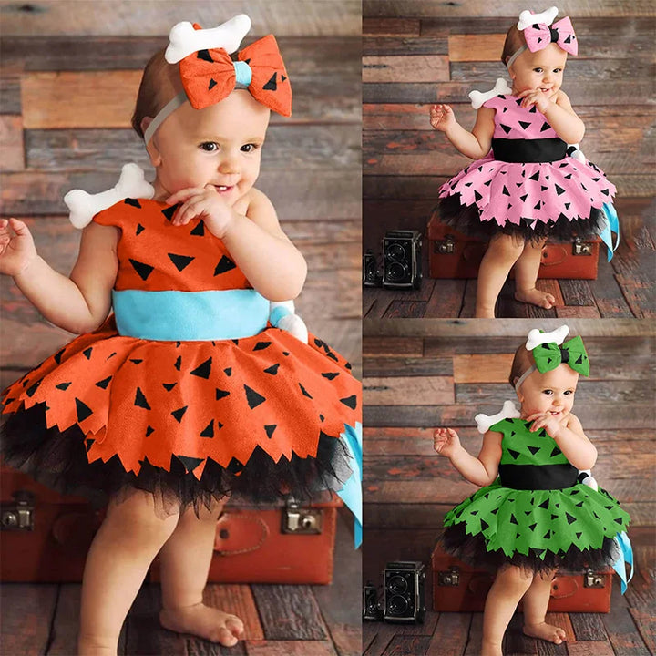 Girls Caveman Costume – Halloween Cavegirl Dress
Prehistoric party fun!
Cute tulle cavegirl dress with bone details, perfect for Halloween and school events.
🦴 Includes: Dress + accessories
🎃 Perfect for Halloween parties