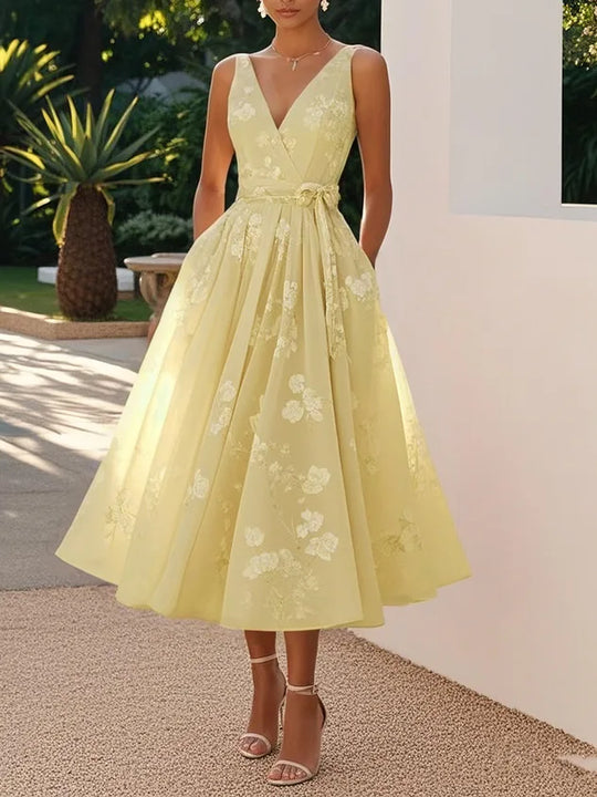 Stylish  Printed Dress Elegant V-neck Mesh Sleeveless Waist Cinched Bow Long and Formal Dress.