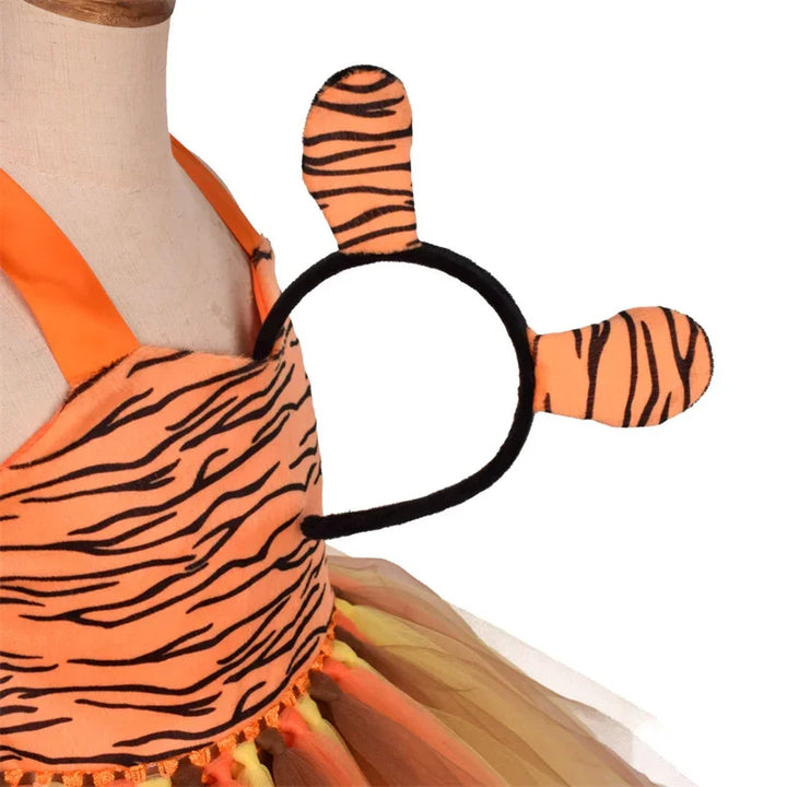 Wild and Wonderful!
Cute animal prints and a fluffy tutu make this costume perfect for Halloween, birthdays, or school plays. Soft, comfy, and full of forest fun!
🦓 Includes: Animal print tutu dress
🎉 Occasions: Halloween, birthdays, themed parties.