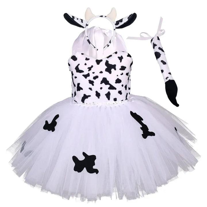 Wild and Wonderful!
Cute animal prints and a fluffy tutu make this costume perfect for Halloween, birthdays, or school plays. Soft, comfy, and full of forest fun!
🦓 Includes: Animal print tutu dress
🎉 Occasions: Halloween, birthdays, themed parties.