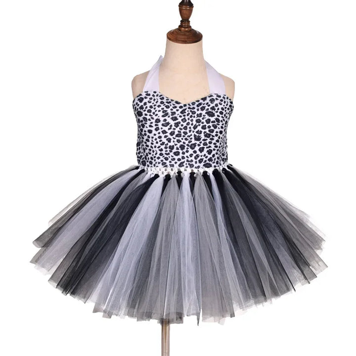 Wild and Wonderful!
Cute animal prints and a fluffy tutu make this costume perfect for Halloween, birthdays, or school plays. Soft, comfy, and full of forest fun!
🦓 Includes: Animal print tutu dress
🎉 Occasions: Halloween, birthdays, themed parties.