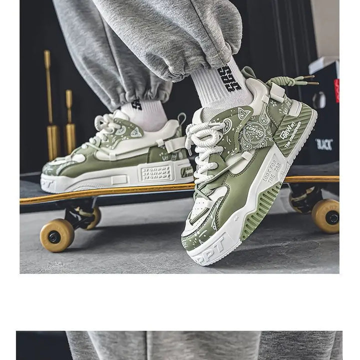 Mens Shoes 2025 Platform Sneakers New Trend Design Graffiti Skateboard Shoes Lace UP Soft Sole Non Slip Outdoor Sports Shoes