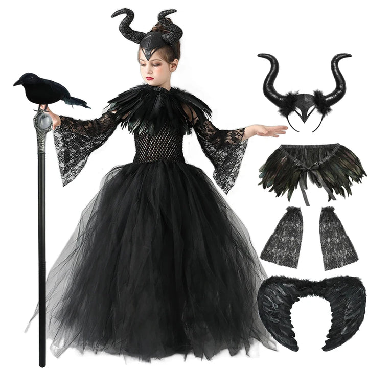 Girls Maleficent Costume – Evil Queen Black Tulle Dress Witch & Devil Princess Cosplay Outfit for Halloween Parties. ✨ Includes: Black tulle dress
🎃 Occasions: Halloween, cosplay, themed parties
👑 Style: Witch, devil, or Maleficent-inspired princess