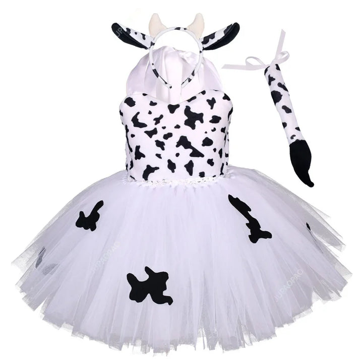 Wild and Wonderful!
Cute animal prints and a fluffy tutu make this costume perfect for Halloween, birthdays, or school plays. Soft, comfy, and full of forest fun!
🦓 Includes: Animal print tutu dress
🎉 Occasions: Halloween, birthdays, themed parties.