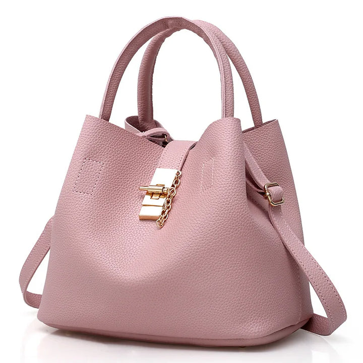 Spacious. Stylish. Ready for Anything.
This large-capacity bucket-style handbag features a sleek lychee pattern, durable PU leather, and a versatile design — perfect as a shoulder or crossbody bag. Ideal for work, travel, or everyday wear. 👜✨