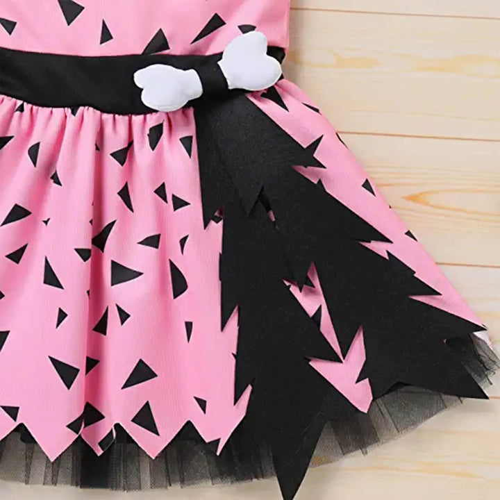 Girls Caveman Costume – Halloween Cavegirl Dress
Prehistoric party fun!
Cute tulle cavegirl dress with bone details, perfect for Halloween and school events.
🦴 Includes: Dress + accessories
🎃 Perfect for Halloween parties