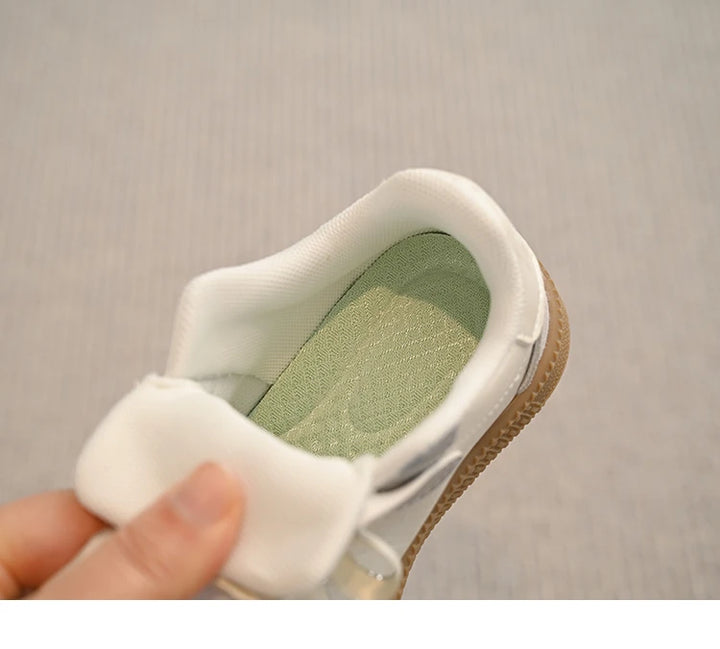 Kids Skate Sneakers for Girls 2025 Autumn New Toddler Walking Shoes Cute Ornament Non-slip Retro Comfort School Sports Sneakers