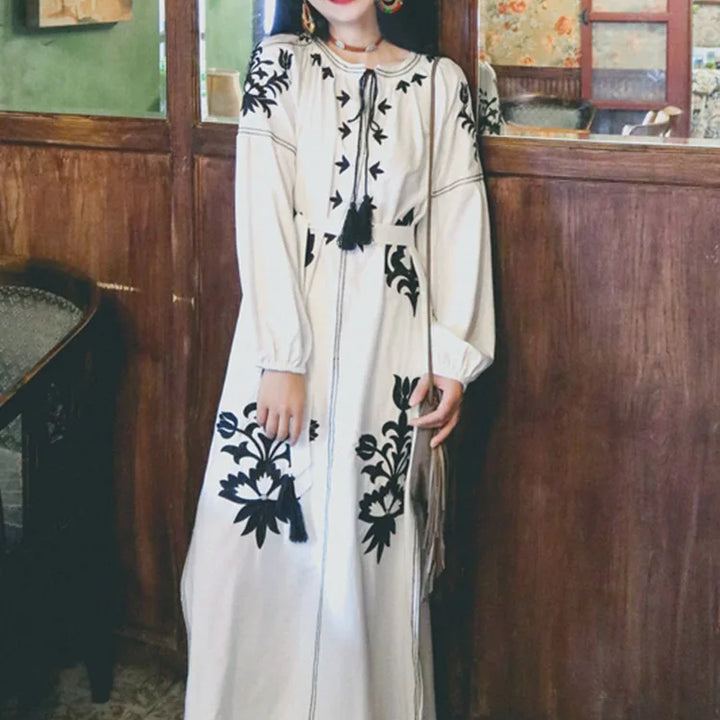 New Spring Autumn Embroidered Dress V-neck Tie Split Retro Indie Folk Style Holiday Beach Long Dress.