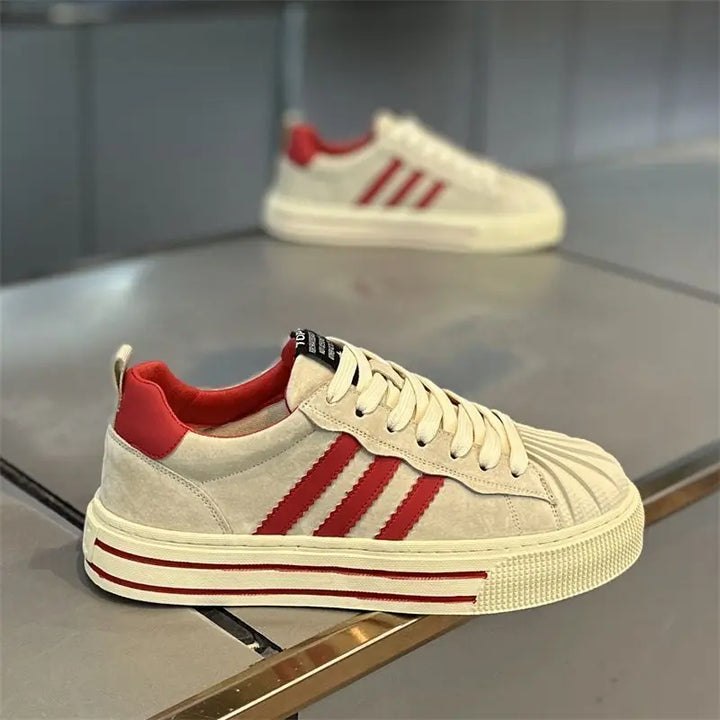Men's shoes 2025 fashion trend autumn and winter new item casual versatile sports casual shoes comfortable board shoes