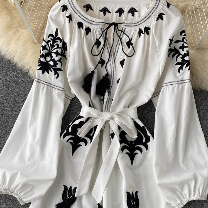 New Spring Autumn Embroidered Dress V-neck Tie Split Retro Indie Folk Style Holiday Beach Long Dress.