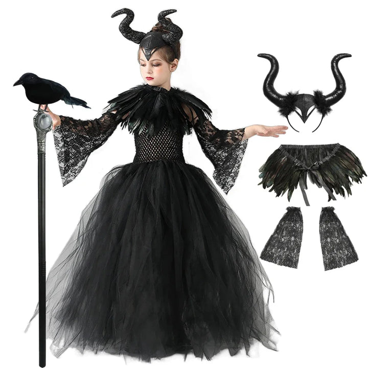 Girls Maleficent Costume – Evil Queen Black Tulle Dress Witch & Devil Princess Cosplay Outfit for Halloween Parties. ✨ Includes: Black tulle dress
🎃 Occasions: Halloween, cosplay, themed parties
👑 Style: Witch, devil, or Maleficent-inspired princess