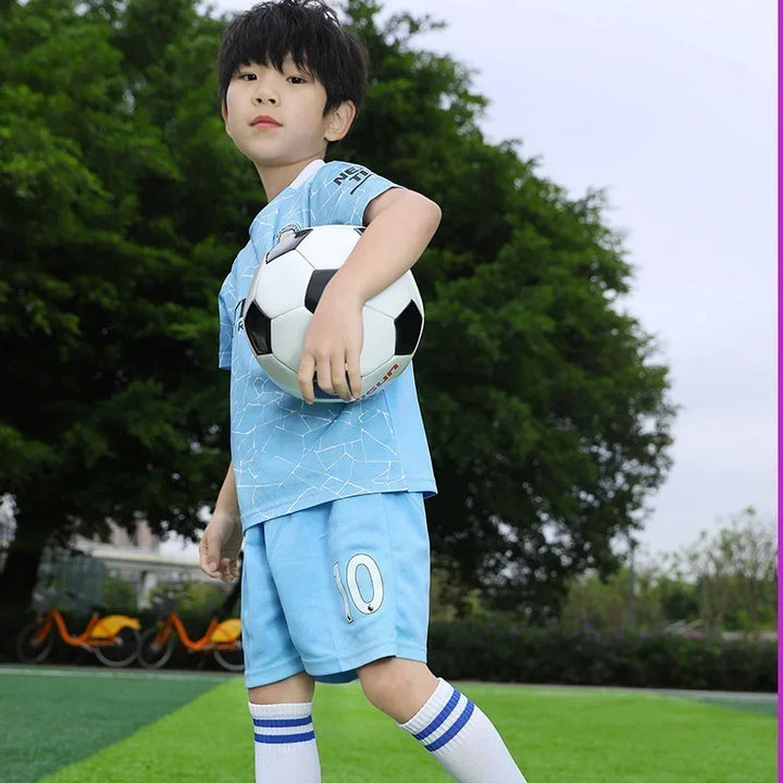 Kids Football Boots Society Cleats Soccer Shoes Boys Indoor Football Field Boots Children Non Slip Fast Training Sneakers Match
