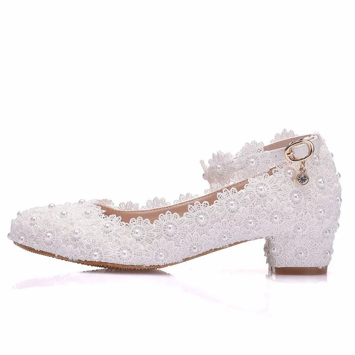 XIHAHA Fashion Female Wedding Shoes Bridesmaid Banquet White Lace Flower Pearl Round Toe Square High Heels Women's Bridal Pumps
