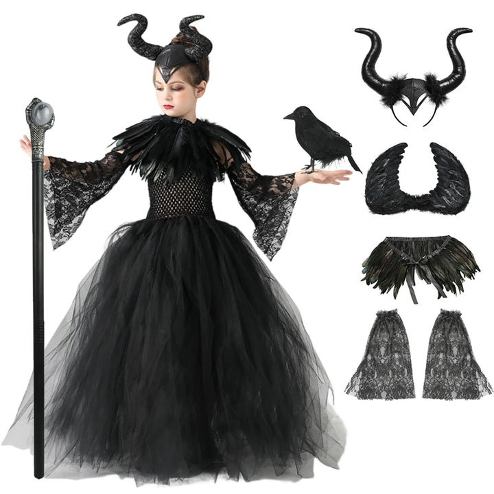 Girls Maleficent Costume – Evil Queen Black Tulle Dress Witch & Devil Princess Cosplay Outfit for Halloween Parties. ✨ Includes: Black tulle dress
🎃 Occasions: Halloween, cosplay, themed parties
👑 Style: Witch, devil, or Maleficent-inspired princess
