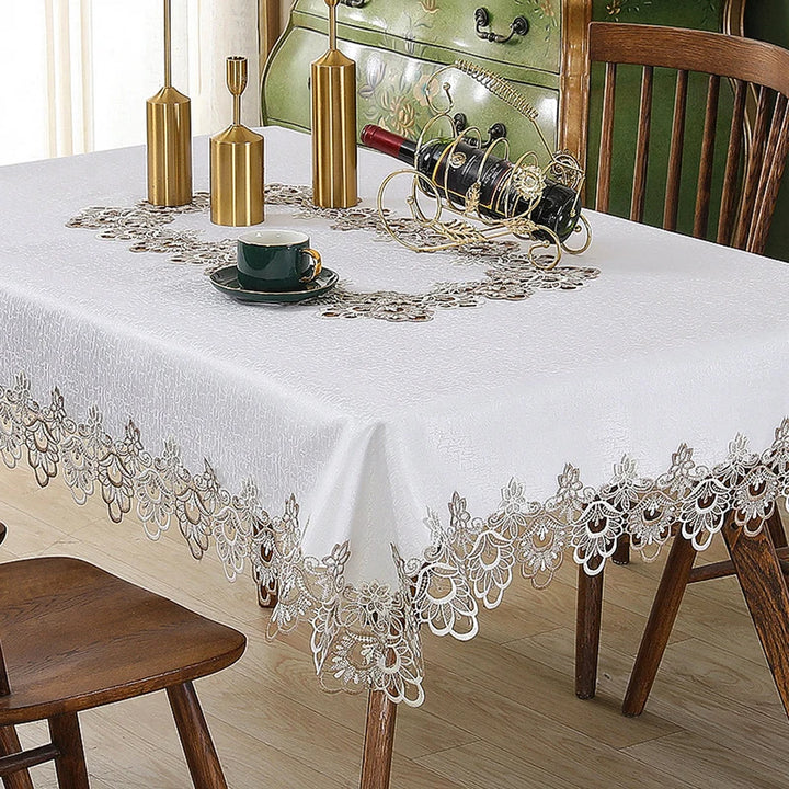 Elegance for Every Occasion
This white floral lace embroidered tablecloth adds a touch of sophistication to any setting. Waterproof, versatile, and perfect for dining tables, weddings, or home décor. ✨🍽️
