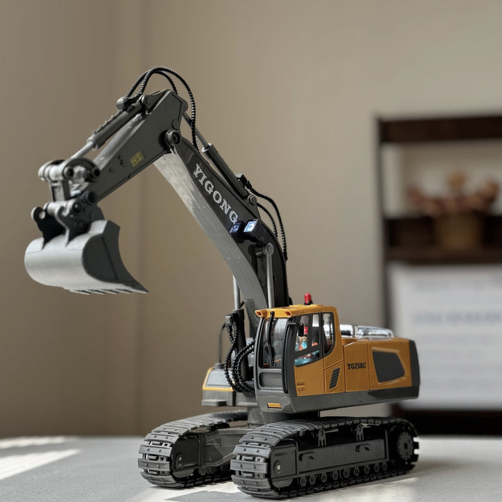 Realistic RC Excavator Action!
This 11-channel remote control excavator features a metal shovel, lights, and sound for an immersive construction play experience. Durable, powerful, and fun for kids who love digging machines! 🚧🚜🔊
