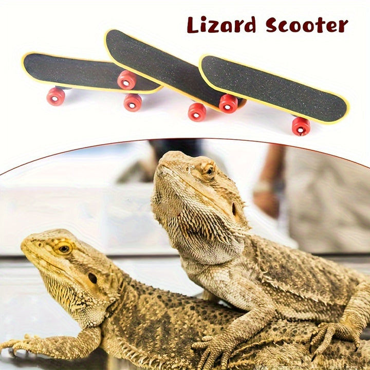 4pcs/Set Reptile Training Toys, 2pcs Plastic Mini Skateboard Bird Toys With 2pcs Hats, Bearded Dragon Lizard Construction Helmet Hats And Mini Scooter, Pet Training Supplies For Self-Amusement