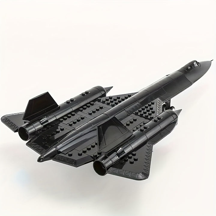 Build the Legendary Blackbird!
This 183-piece SR-71 Blackbird set lets kids and collectors assemble a sleek military aircraft model. Great for tech lovers and perfect as a gift! ✈️🧩🎁